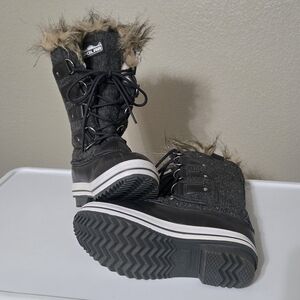 Polar Woman’s Snow Boot Quilted Tall Lace Up Boots, 7
